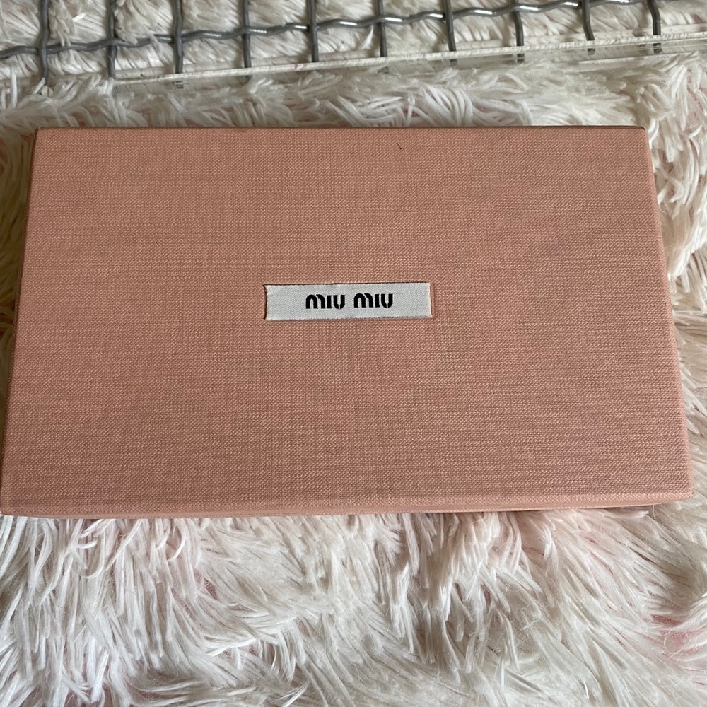 Authentic Miu Miu Wallet - image 8